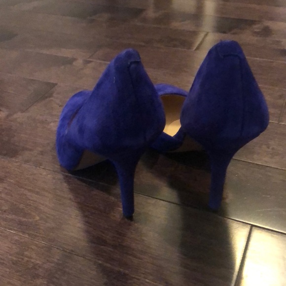 Colour of the year! 💙 Jessica Simpson Pumps! - Picture 2 of 4